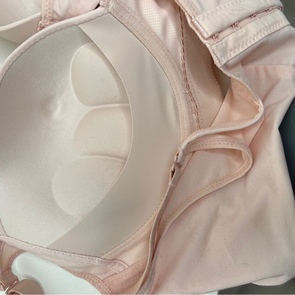 NEW 46DD Bra    - Picture 7 of 8